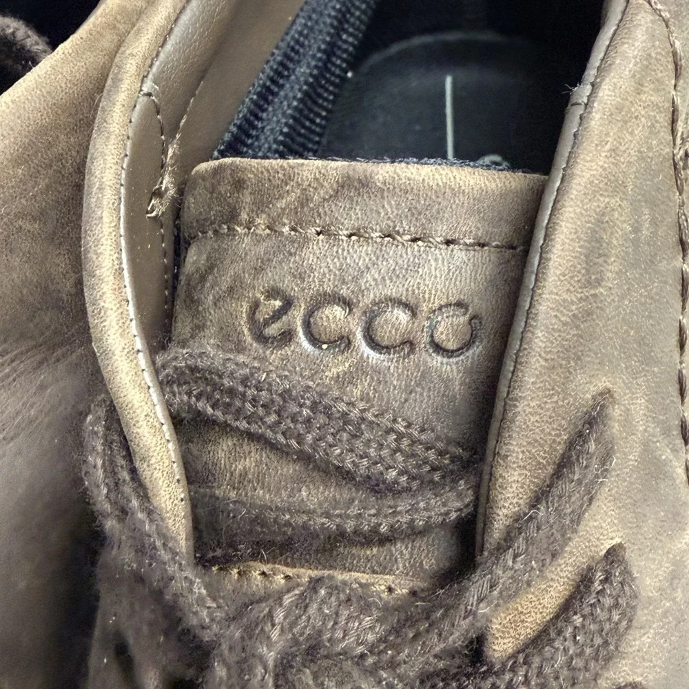 ECCO Boots Mens Size 8 Brown Leather Chukka GORE-TEX‎ Waterproof Comfort Casual